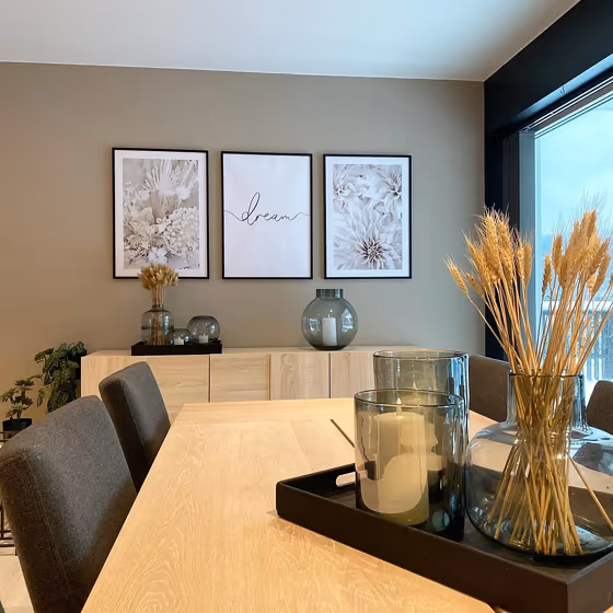 Jotun Present dining room review