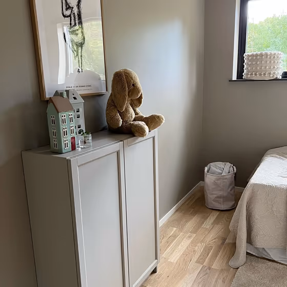 Jotun Present kids' room interior