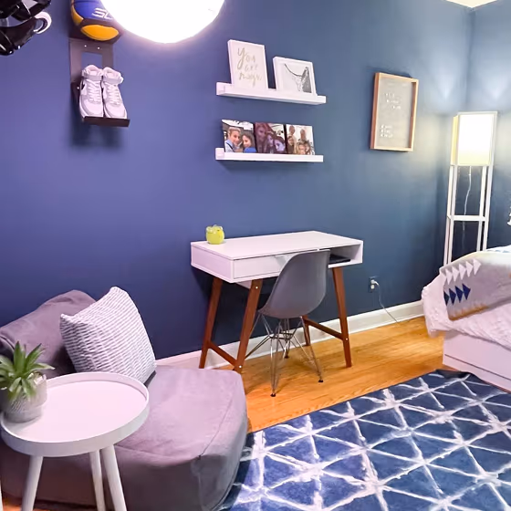 Benjamin Moore Kensington Blue CC-780 bedroom