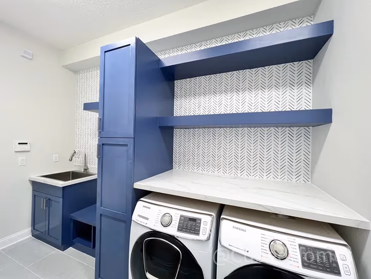 Benjamin Moore Kensington Blue CC-780 bathroom