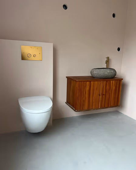 Jotun Khajal bathroom color