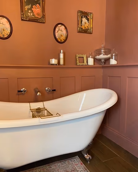 Little Greene Ashes of Roses 6 bathroom