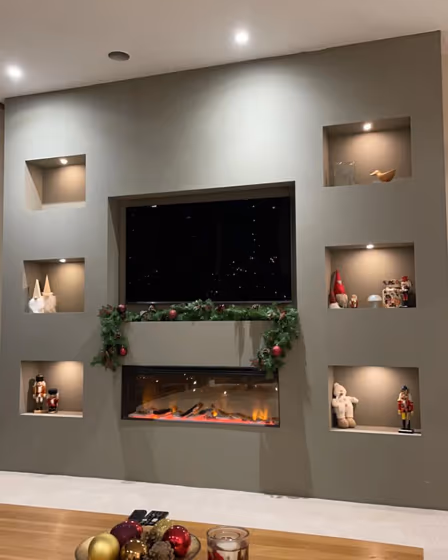 Little Greene Baluster 321 TV panelling