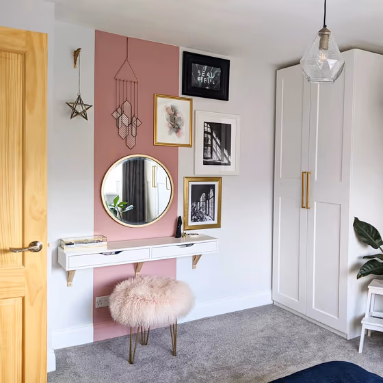 Pink stripe zone for dressing table Little Green Hellebore