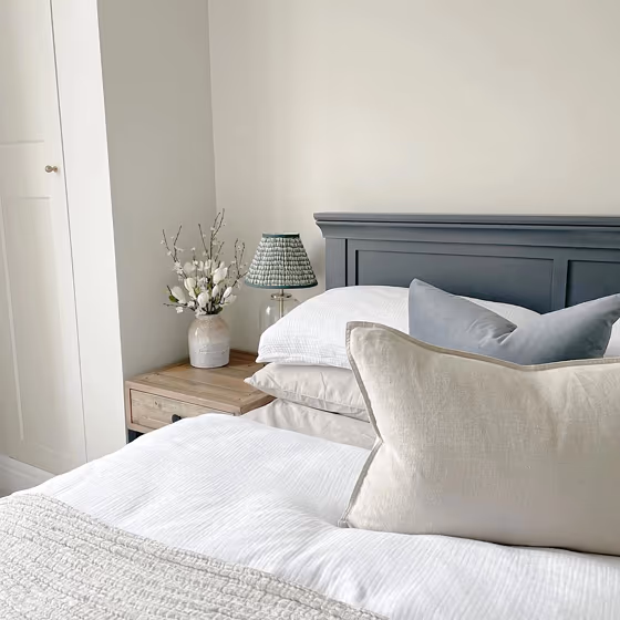 Little Greene Portland Stone - Light 281 bedroom