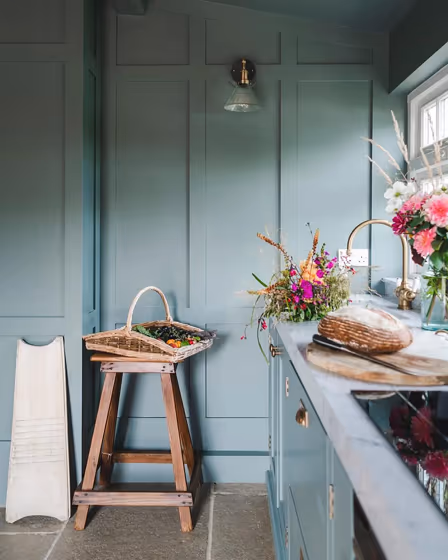 Little Greene Livid 263 kitchen cabinets