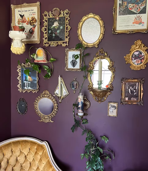 Sherwin Williams Merlot wall paint color