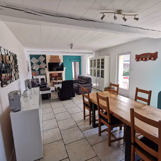 RAL Classic Mint turquoise RAL 6033 accent wall