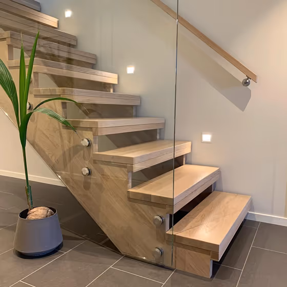 Jotun Mist stairs color review