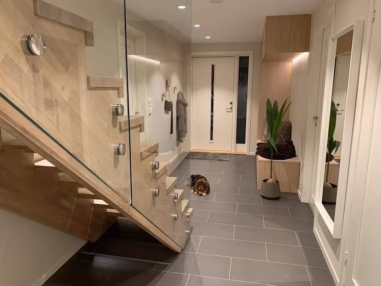 Jotun Mist hallway interior