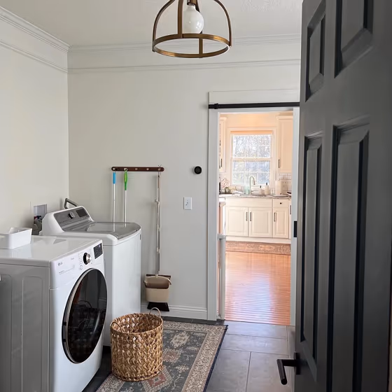 SW Mortar hallway paint