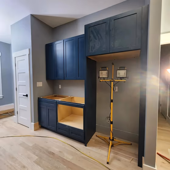 SW Moscow Midnight kitchen cabinets paint review