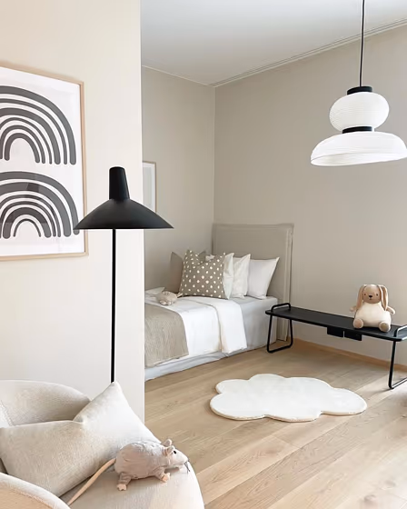 Tikkurila Mulberry H484 children's room