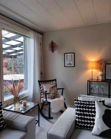 Tikkurila Mulberry H484 living room