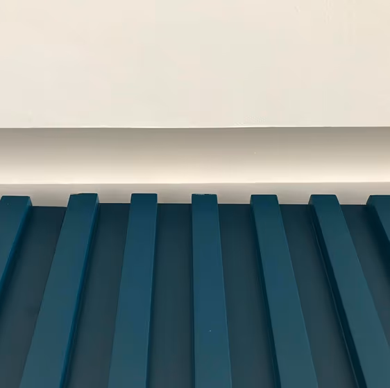 Ocean blue RAL 5020 review wall