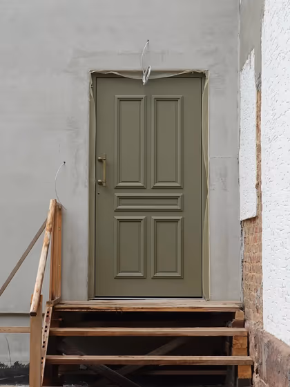 RAL 7002 front door color