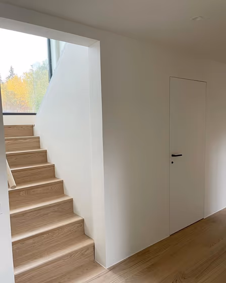 Tikkurila Paper F497 minimalist interior