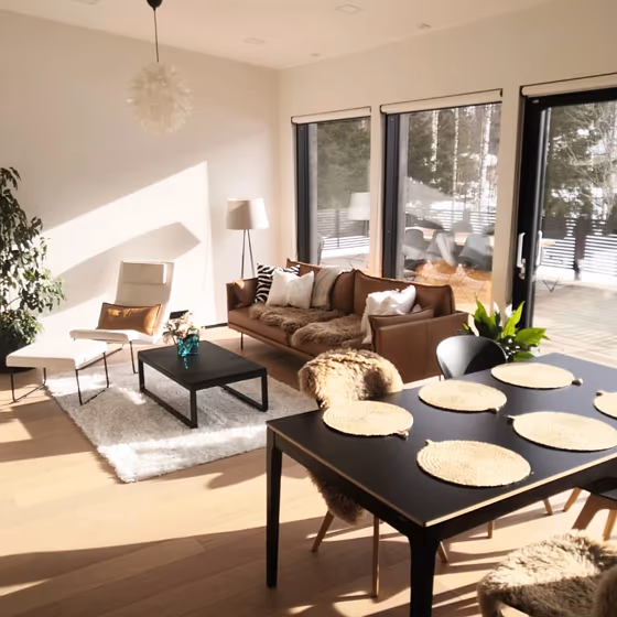 Tikkurila Paper F497 living room at sunny day