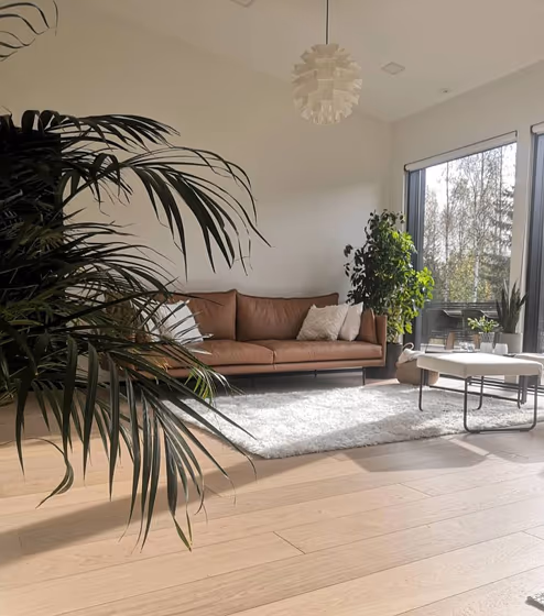 Tikkurila Paper F497 living room day mood