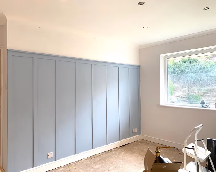 Dulux Pebble Drift 4 wall panelling