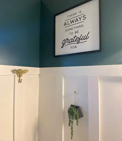 Behr Polar Bear 75 bathroom