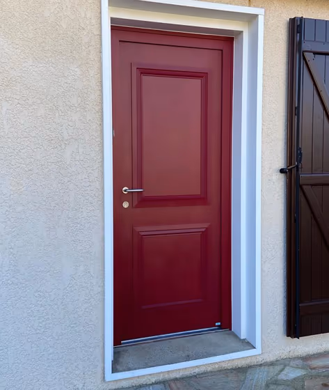 RAL Classic Purple red RAL 3004 door