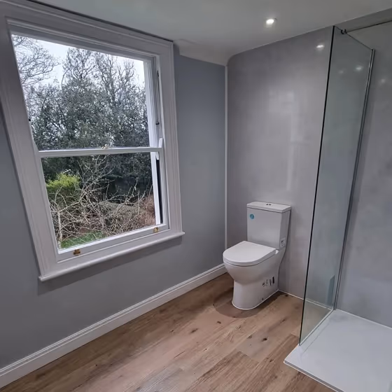 Dulux Quartz Flint 2 bathroom paint review