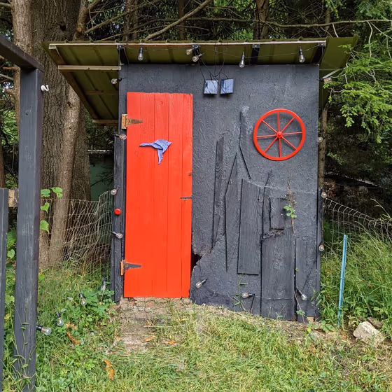 Sherwin Williams Real Red exterior paint