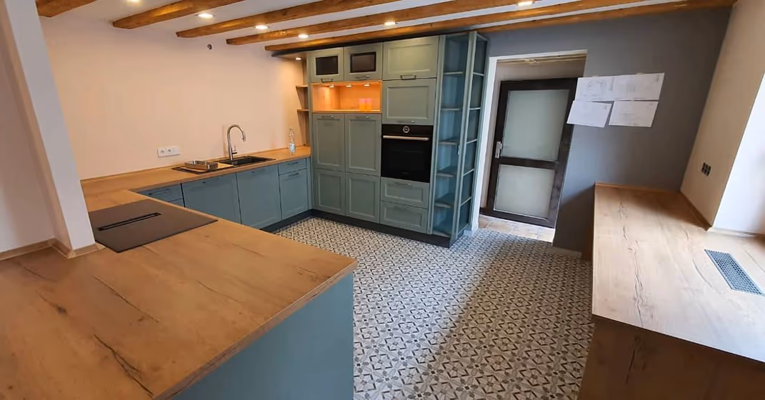 Reed green RAL 6013 kitchen