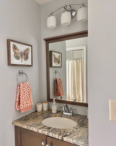 Sw Reflection Bathroom