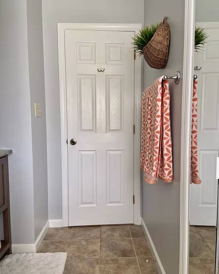 Sw Reflection Bathroom