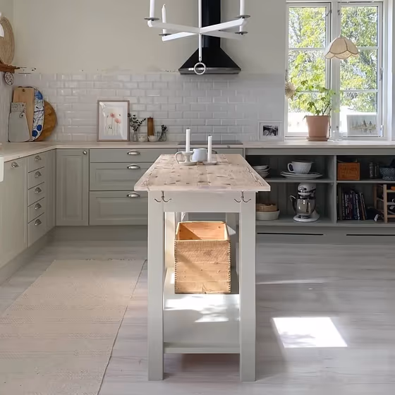 NCS S 3005-G80Y kitchen cabinets paint