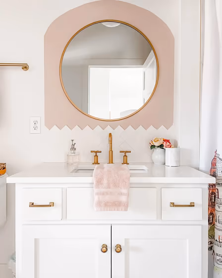 Sherwin Williams Sashay Sand Bathroom