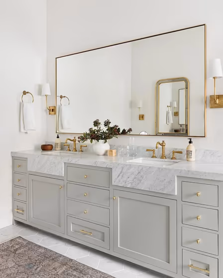 Sensible Hue bathroom