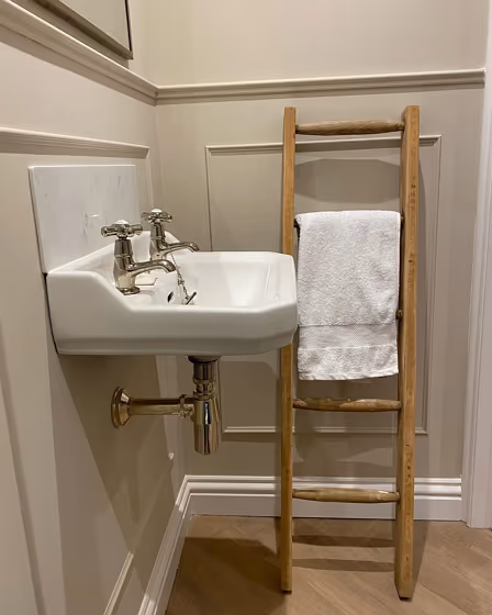 Farrow and Ball Shaded White 201 bathroom
