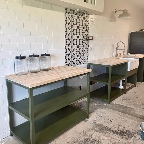 Green painted tables Sherwin Williams SW 6181