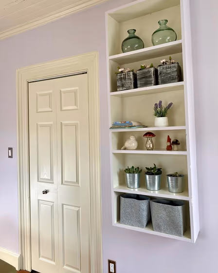 Sherwin Williams Silver Peony wall color review