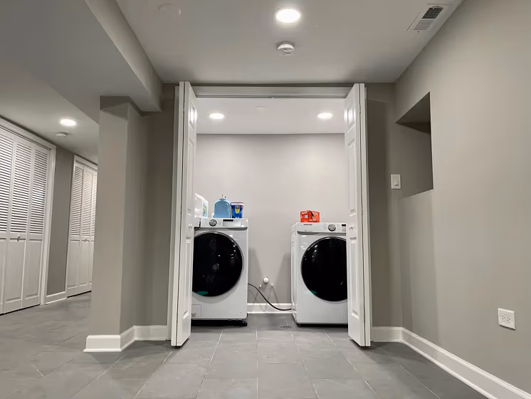 Benjamin Moore Smoke Embers Laundry Room