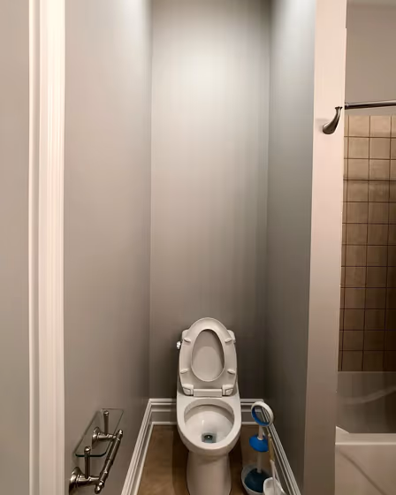 Bm Smoke Embers Bathroom