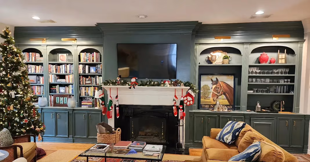 Sherwin Williams SW 9650 living room