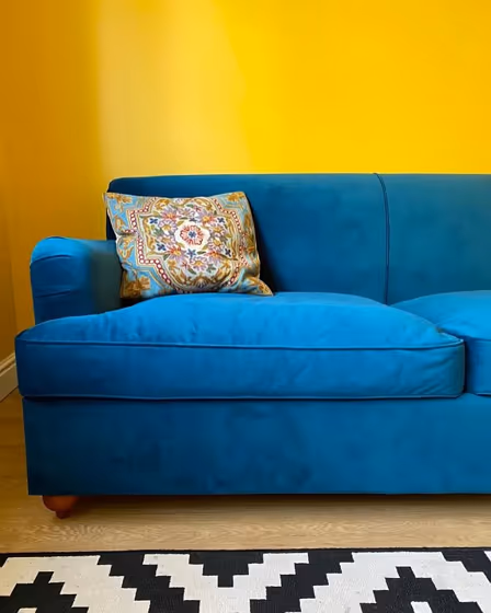 Dulux 30YY 49/562 living room picture