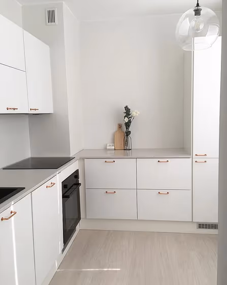 White kitchen cabinet Tikkurila V503 Winter