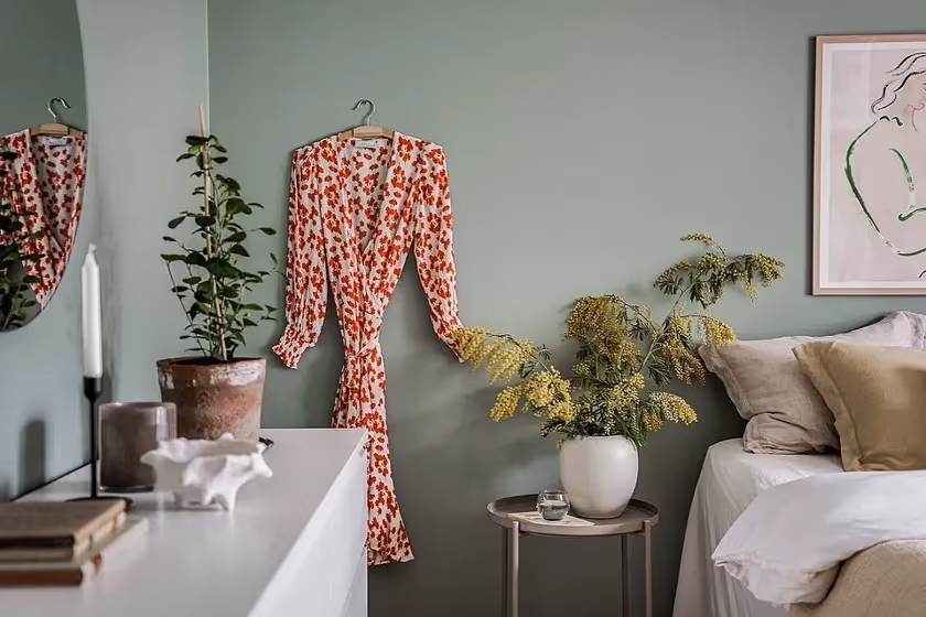 Jotun Treasure bedroom color review