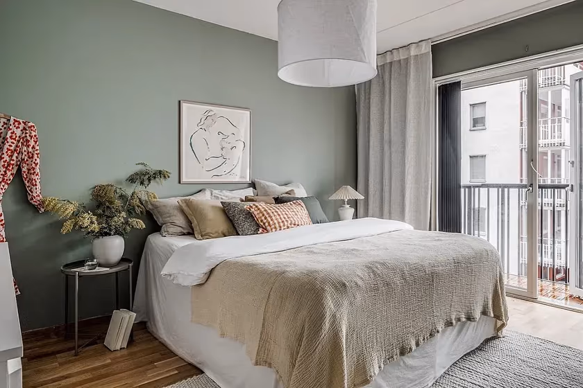 Jotun Treasure bedroom interior