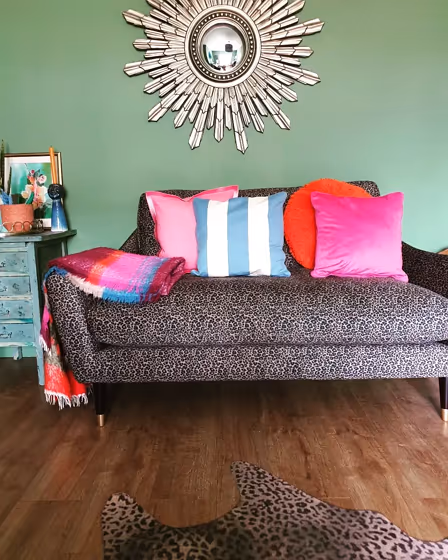 Valspar Cool Pine living room color review