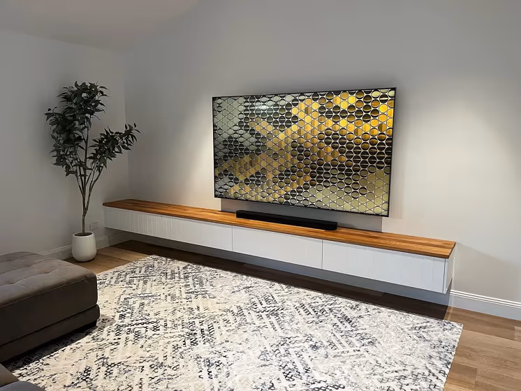 Dulux Vivid White SW1G1 living room paint