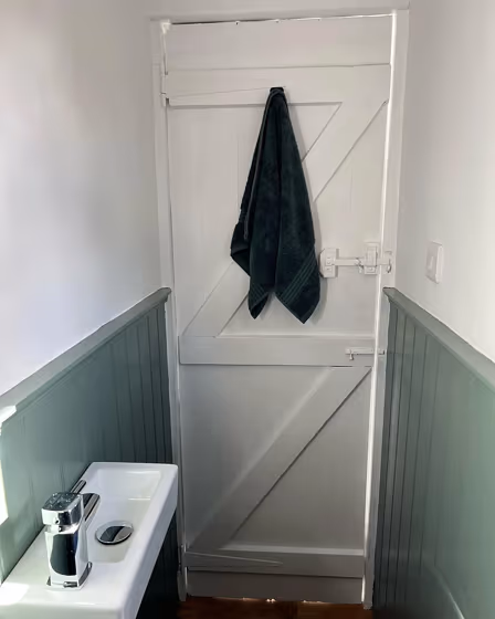 Farrow and Ball Wevet 273 bathroom