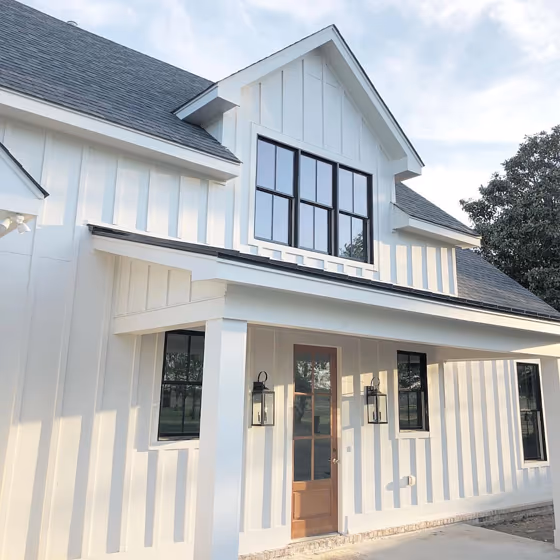 White exterior paint Sherwin Williams White Duck