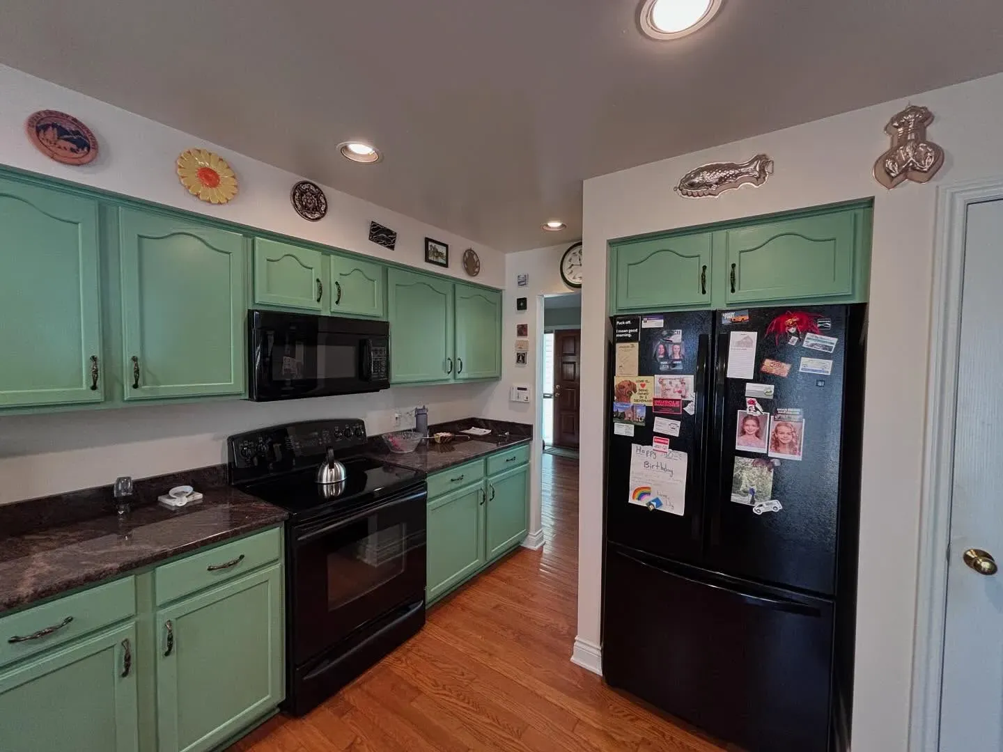 Agate Green kitchen cabinets color review