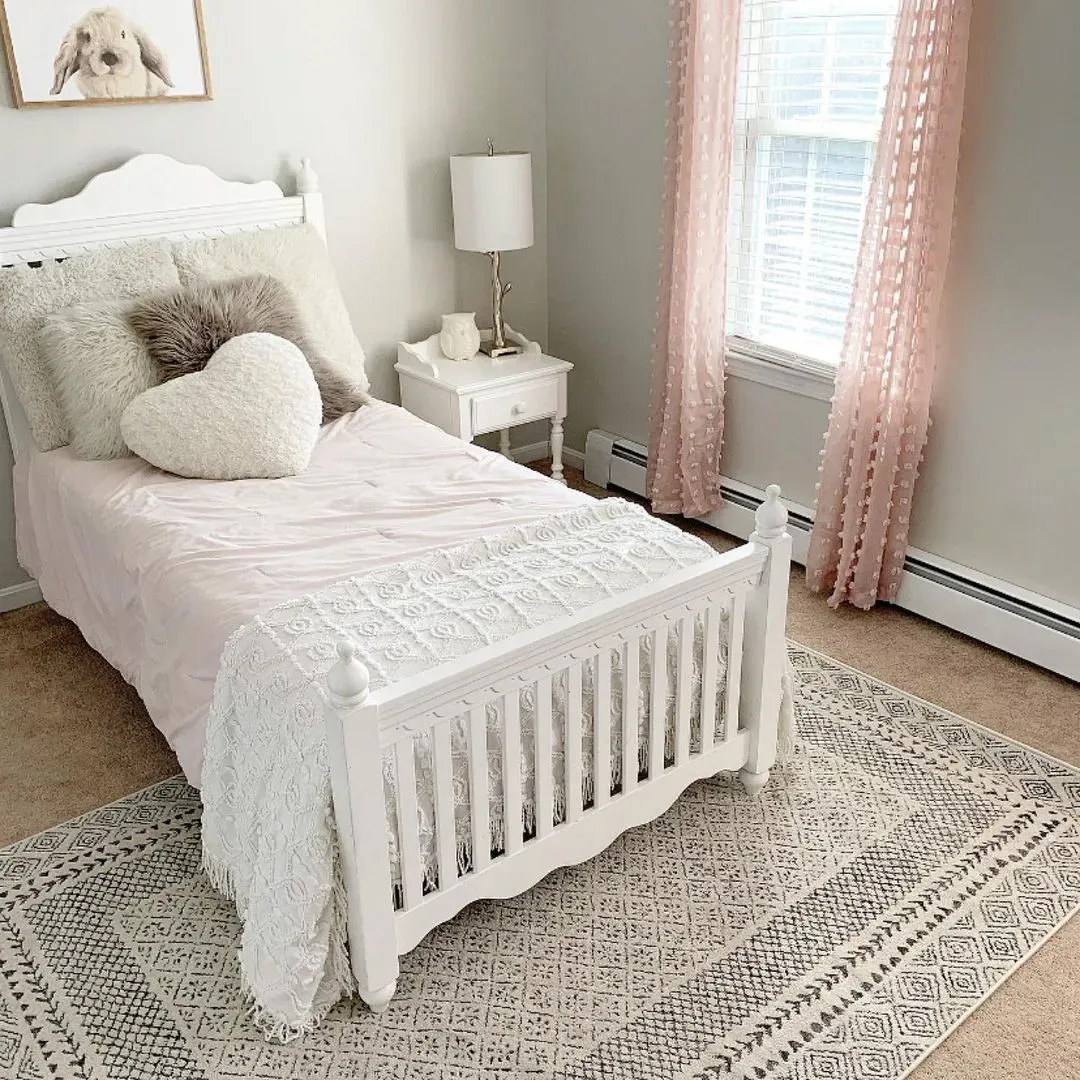 Sherwin Williams SW 7029 bedroom 